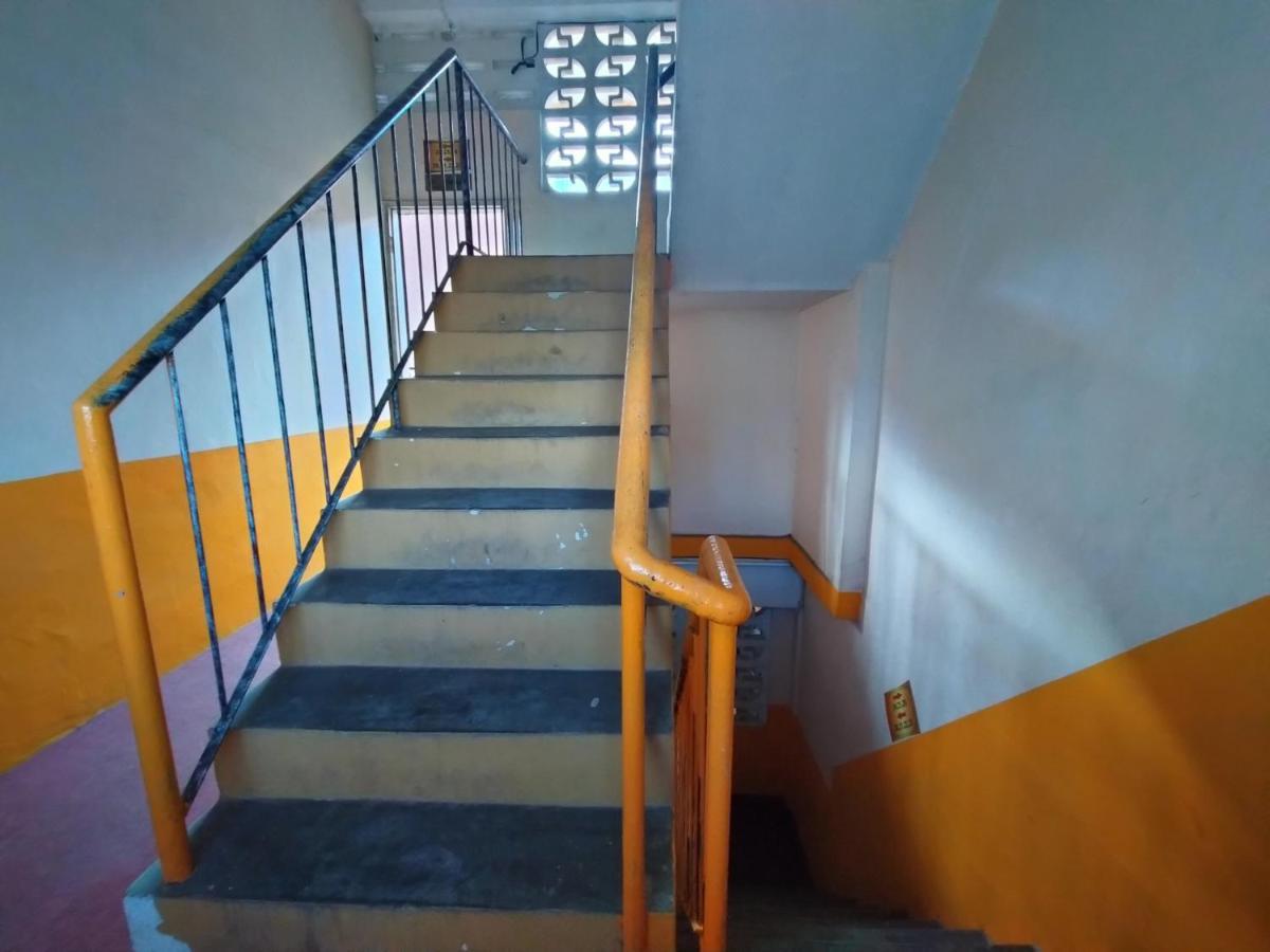 Spot On 89994 Rz Gold Hotel Kuala Kerai Esterno foto